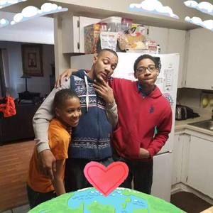 Meet your Posher, Robert